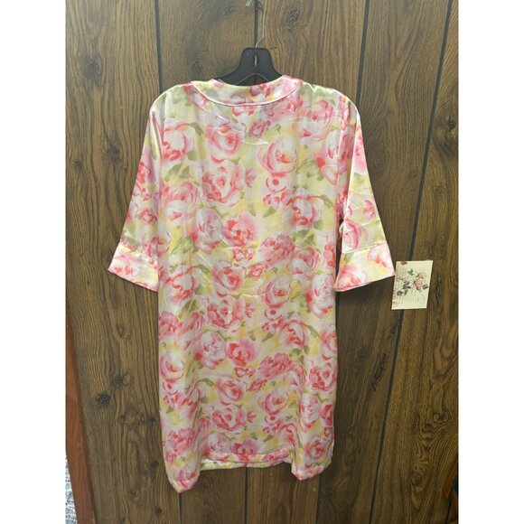 Morgan Taylor Intimates Large Pink Floral Satin Robe With 3/4 Sleeves & Button C - Picture 2 of 3